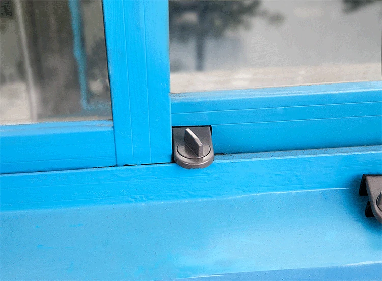 Okenný zámok, zarážka nastaviteľná 1ks