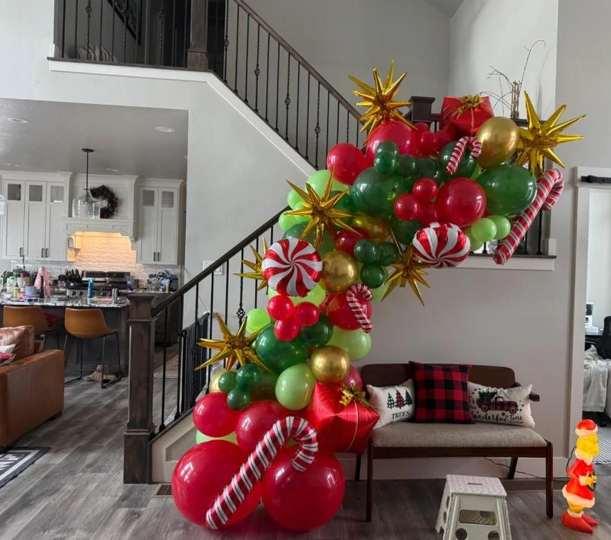 Párty balóniky, balóniková girlanda zeleno červené 144ks