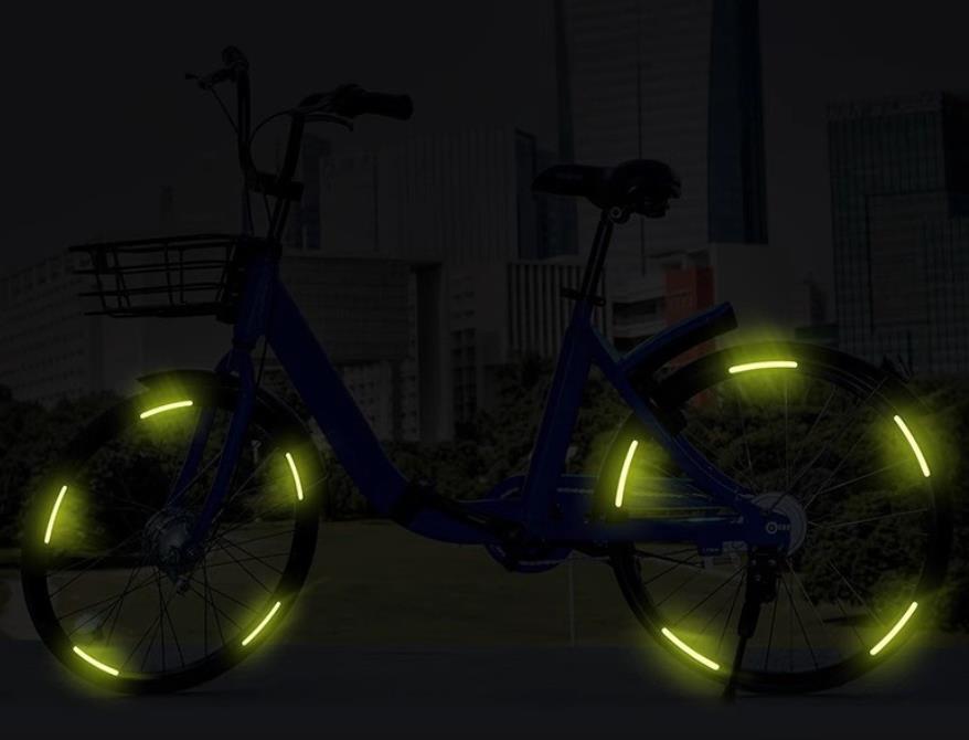 Reflexné nálepky na ráfiky kolies 20 ks zelené