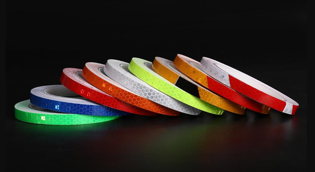 Reflexná samolepiaca páska 1 cm × 8 m – zelená