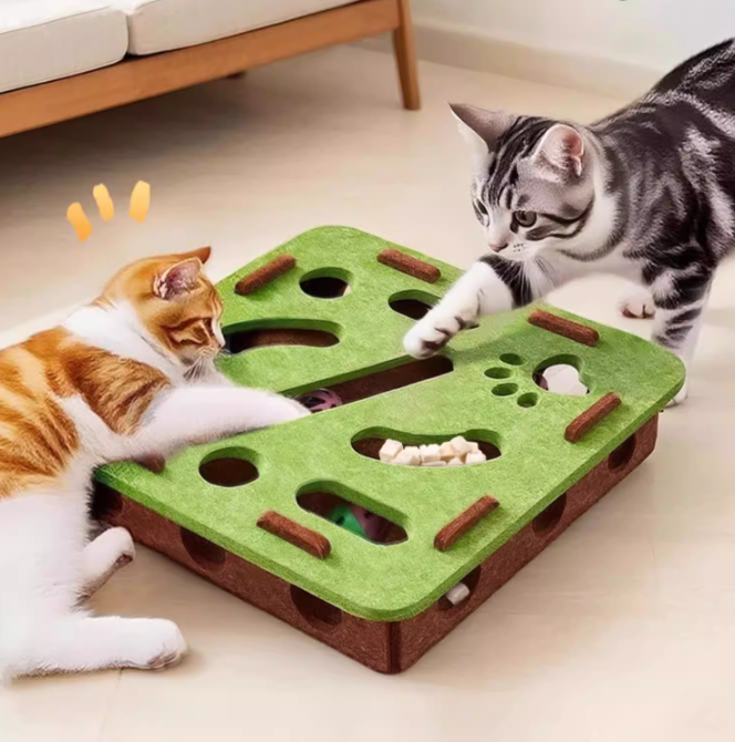 Interaktívna filcová hračka pre mačky s loptičkami, šverec