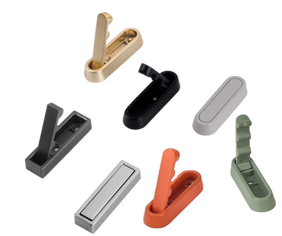 Sklopný háčik na šaty čierny hranatý