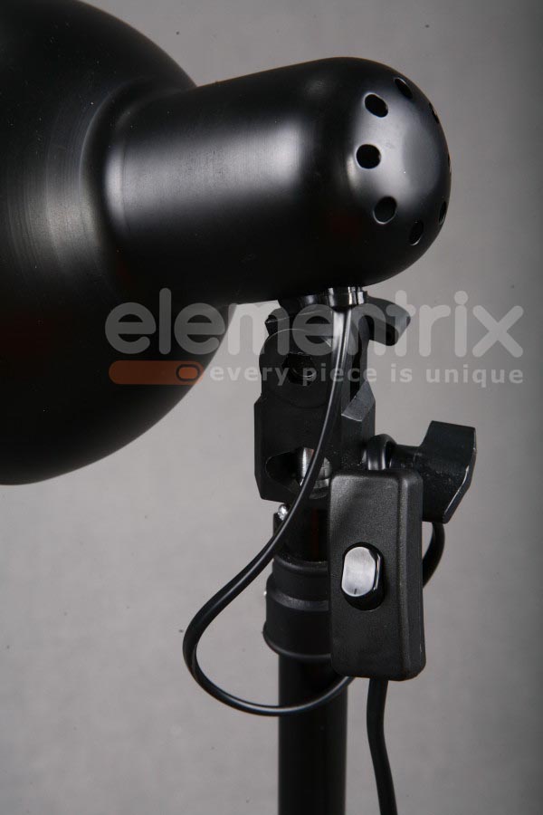 Lampa, tienidlo 15 cm so spínačom