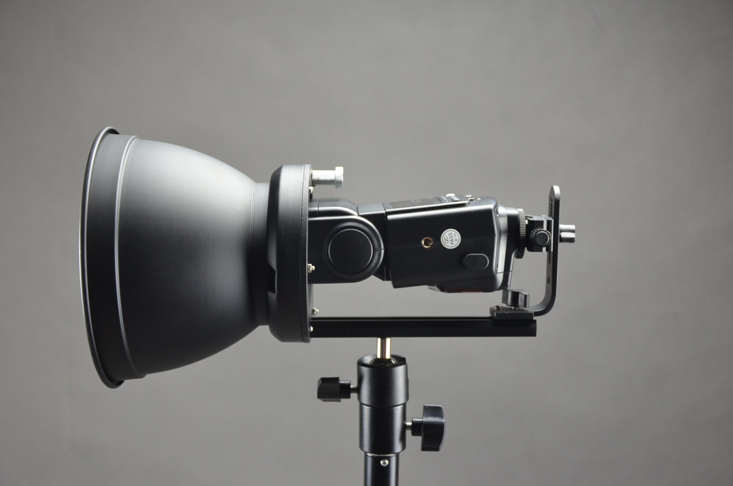 Držiak systémového blesku U s bajonetom Bowens