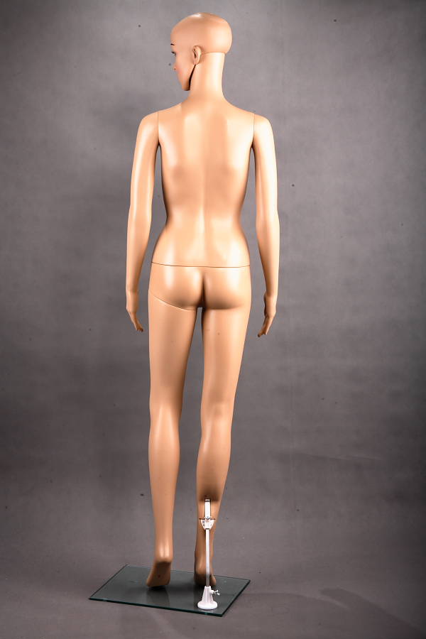 Dámska figurína, manekýnka v telovej farbe F7