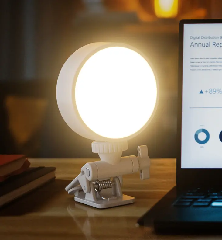 Držiak svetla s hlavou na počítač