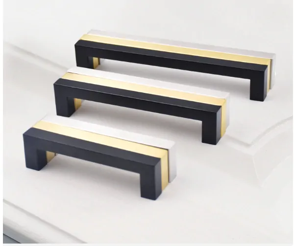 Nerezové madlo 236mm zlaté 12x12mm