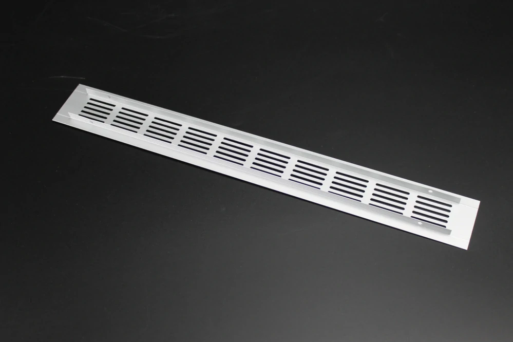 Hliníková vetracia mriežka 350 x 50mm 1ks