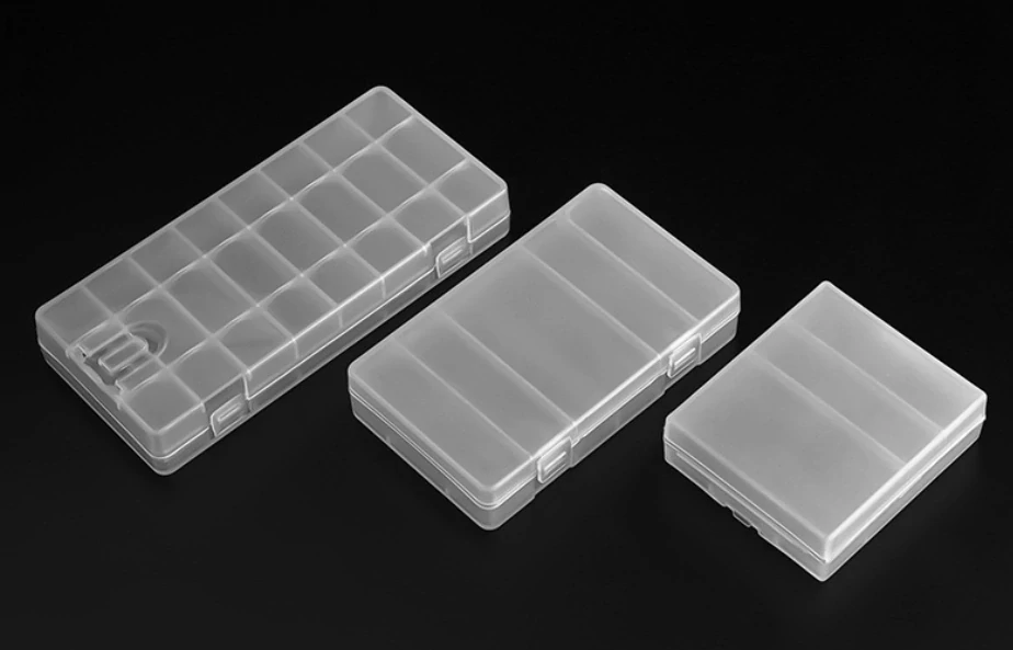 Krabička na 6 batérií AA alebo AAA