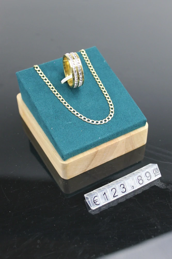 Plastové cenovky černé, PRIEHĽADNÉ 6x9mm 20x rada €