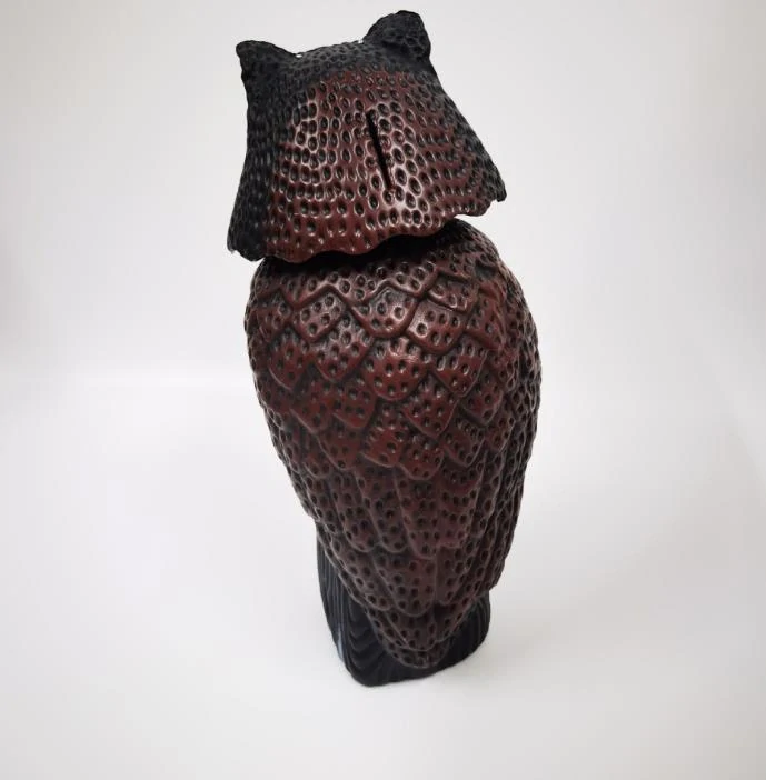 Maketa sovy na plašenie vtáctva s pohyblivou hlavou