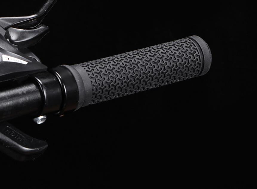 Cyklistické ergonomické gripy s uzamykacou objímkou ​​(1 pár) – čierne