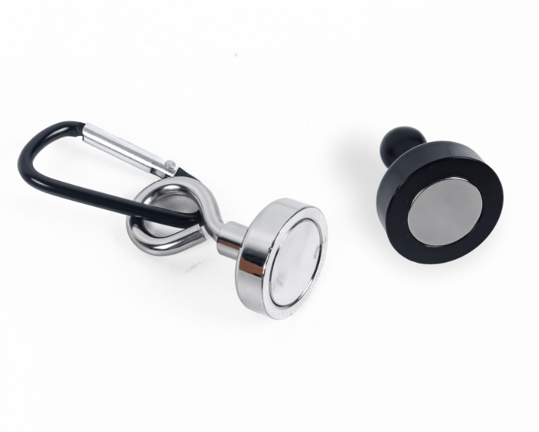 Magnetický univerzálny háčik s karabínou – čierny (1 ks)