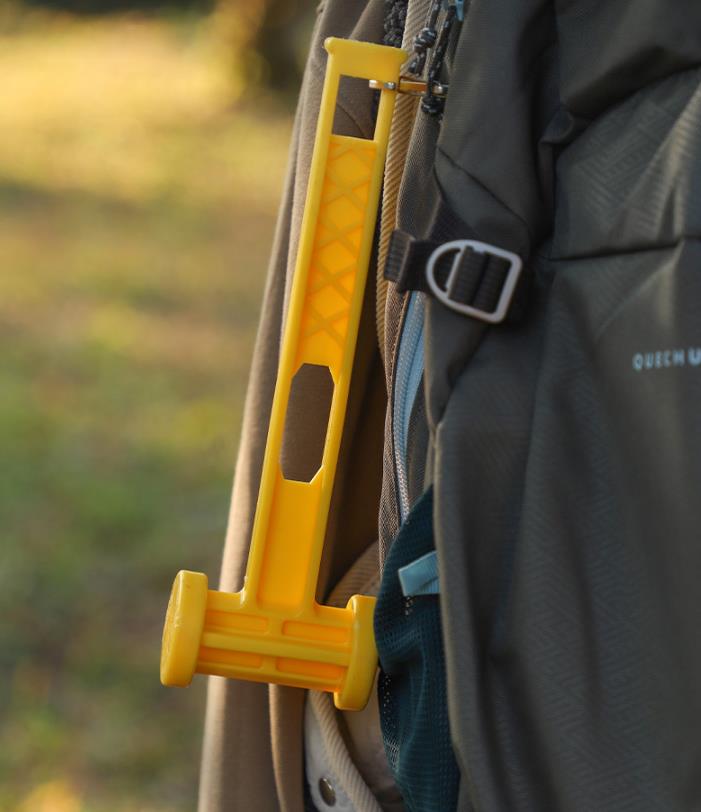 Turistické kempingové kladivo pre kolíky