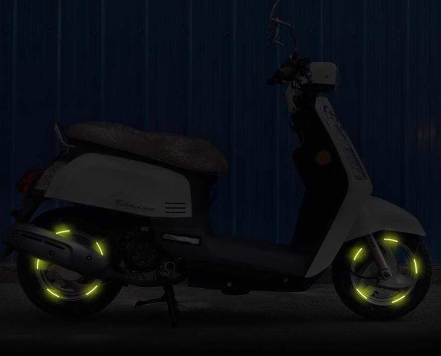 Reflexné nálepky na ráfiky kolies 20 ks zelené