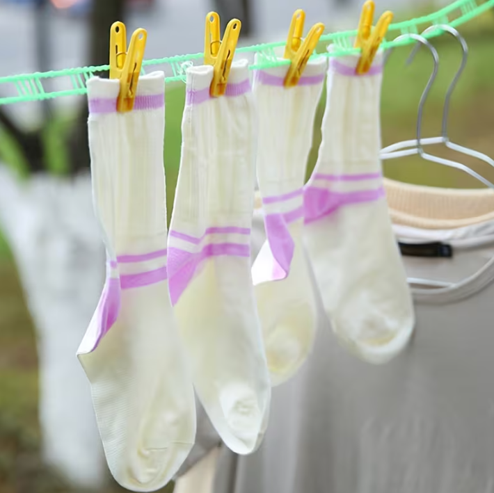 Šnúra na bielizeň s háčikmi – 8 m