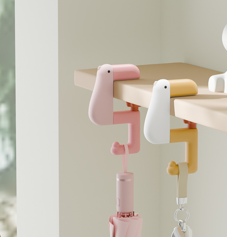 Háčik na stôl – papagáj