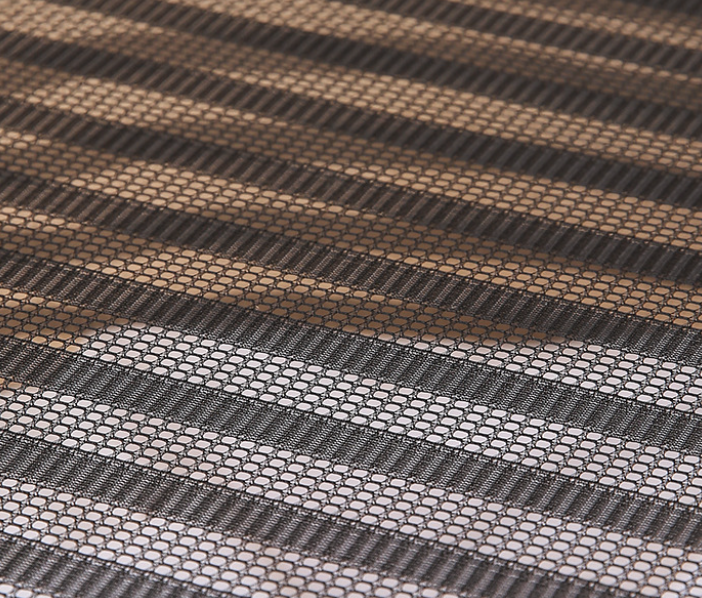 Závesná sieť na sušenie byliniek a húb 4 poschodia 50 x 70 cm