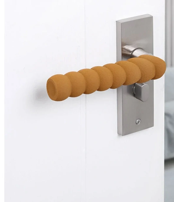 Ochrana kliky dveří, návlek na kliku hnědý
