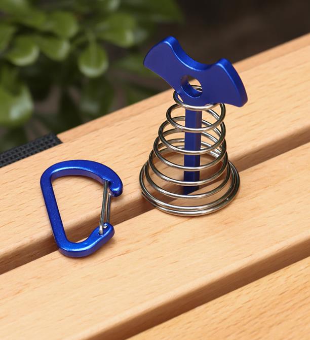 Terasová pružinová svorka s karabínou