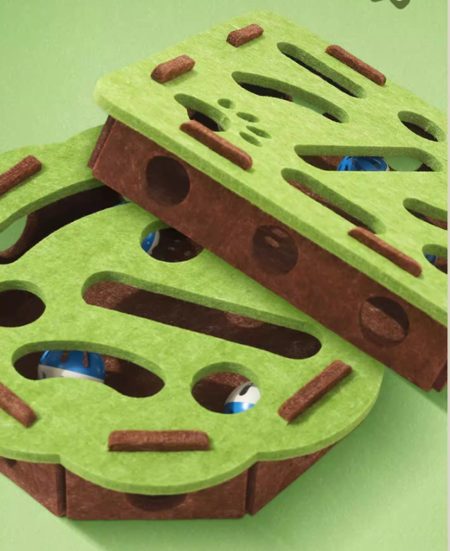 Interaktívna filcová hračka pre mačky s loptičkami, šverec