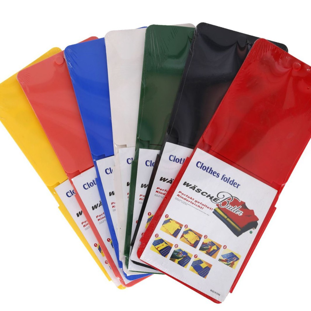 Doska na rýchloskladanie oblečenia červená