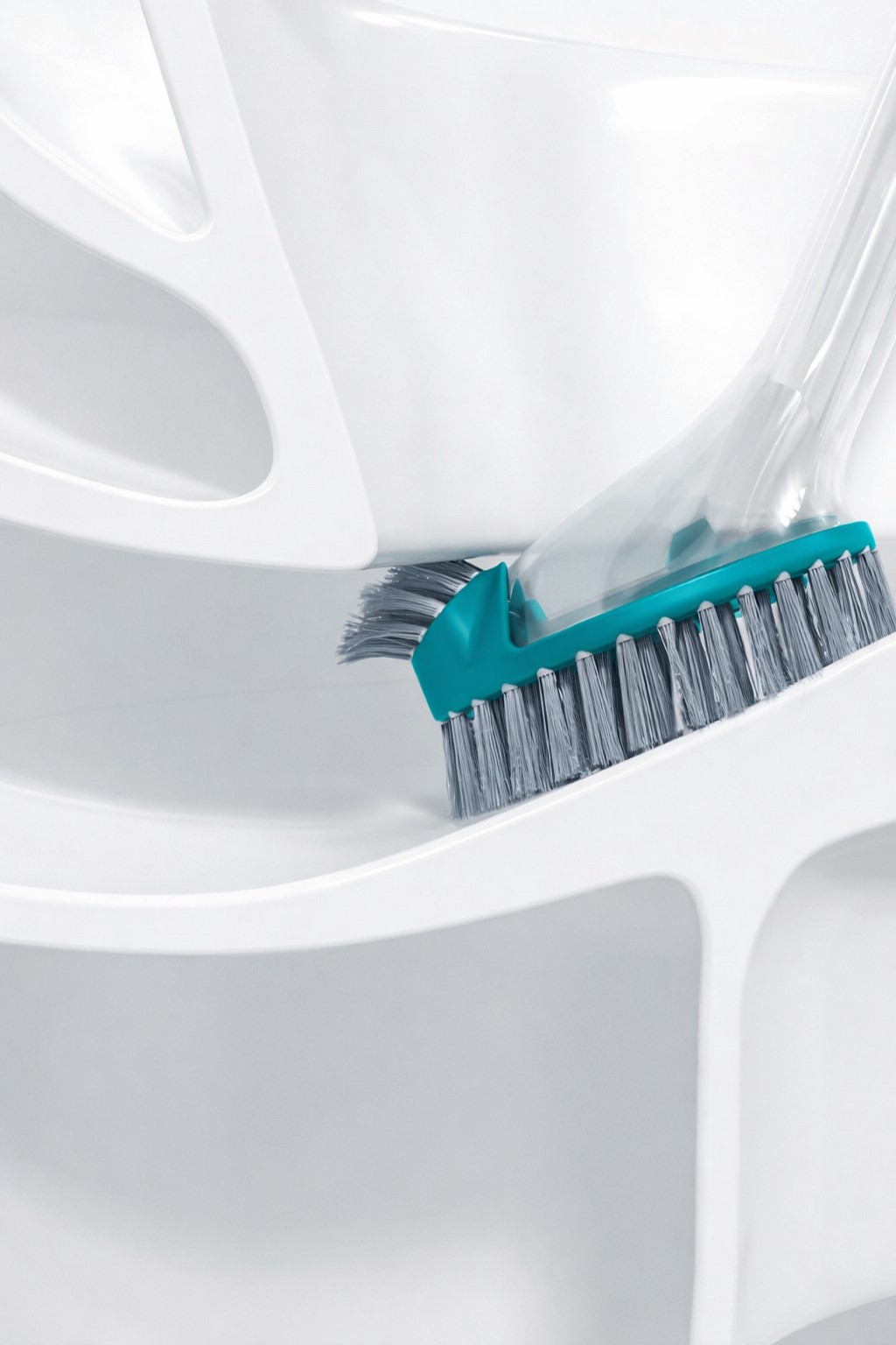 WC kefa s dávkovačom čistiaceho prostriedku